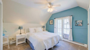 Blue Iris House - 5 Beds Walking Distance to Beach